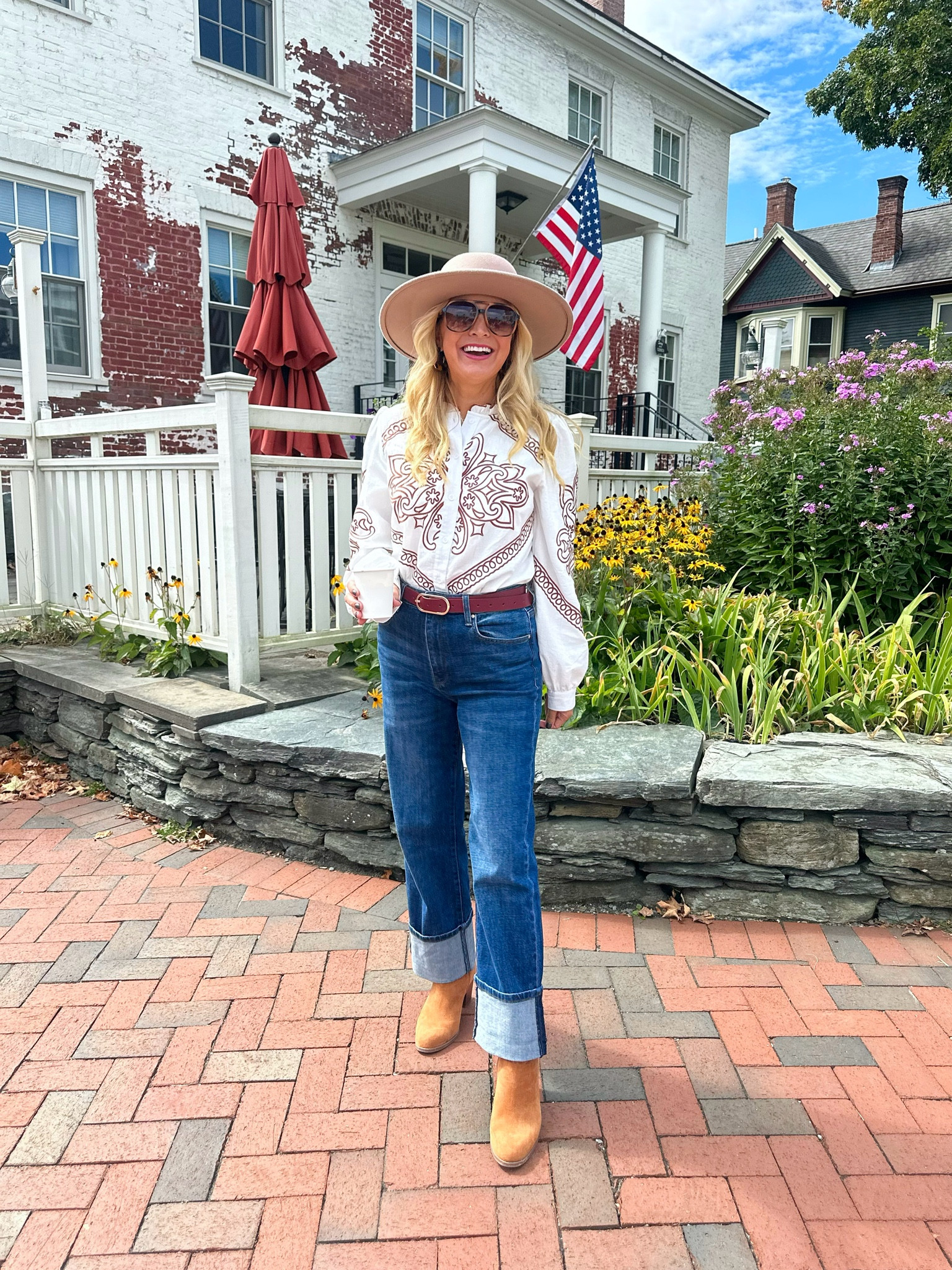 Such a cute look - wearing size XS in top and size 0 - code FANCY15 for 15% off 

#LTKSeasonal #LTKFindsUnder100 #LTKOver40