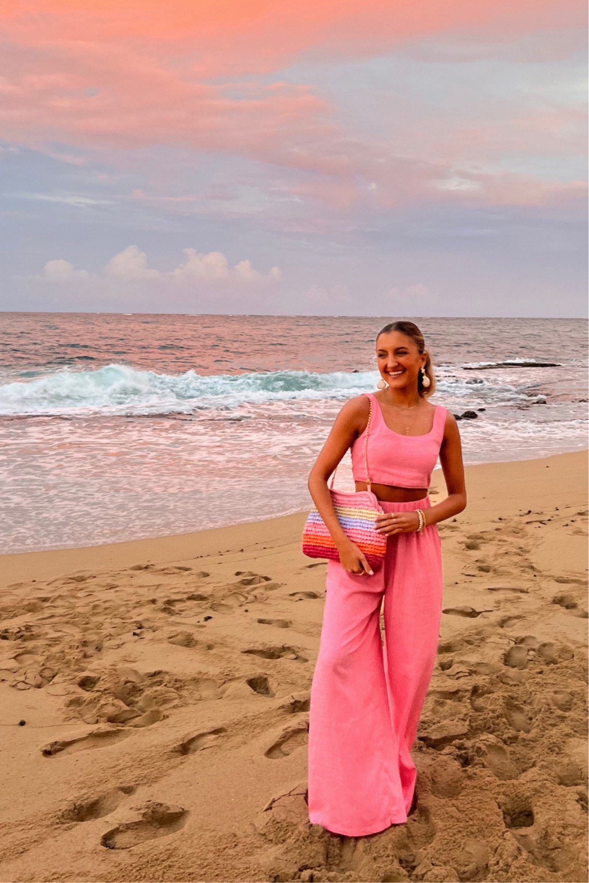 the cutest two piece set from hello Molly. love this outfit for spring break 🐬💗