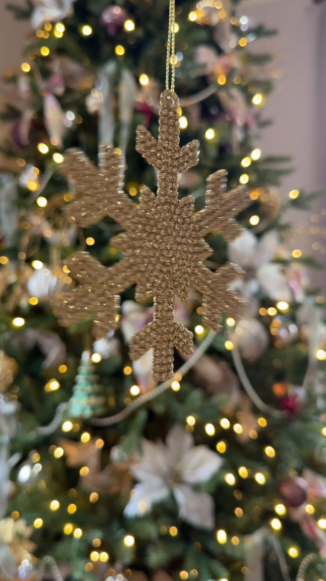 The most beautiful ornaments!! on major sale for cyber week

#LTKHoliday #LTKCyberWeek #LTKGiftGuide