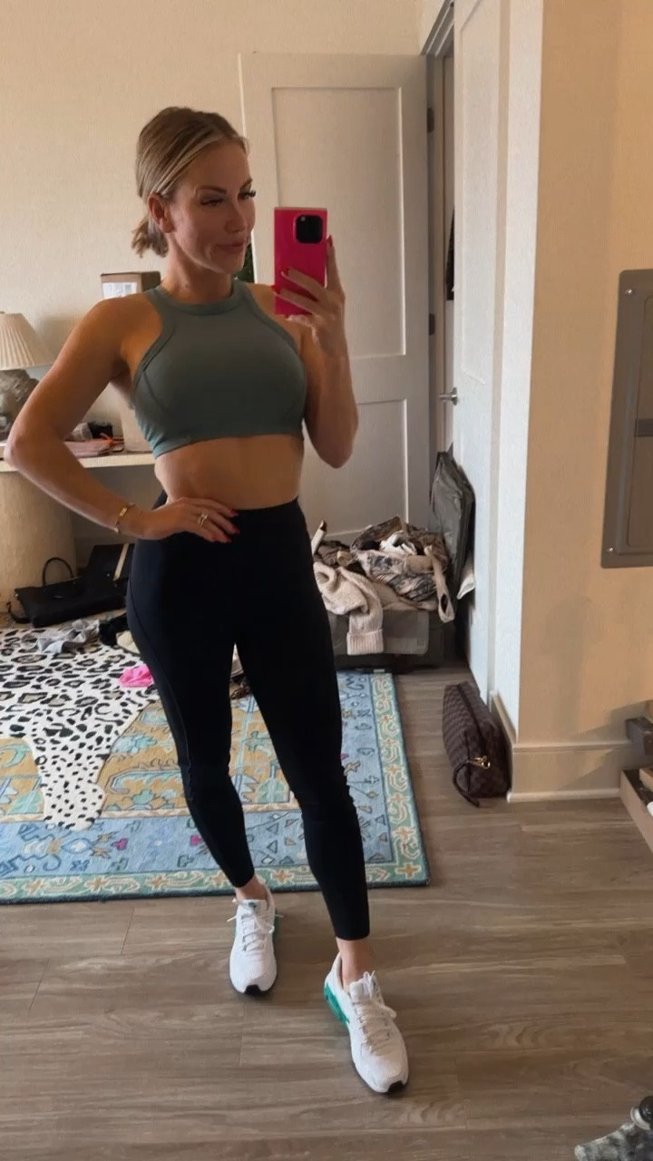 That new new ✨💖 #ltkworkoutclothes #ltklulu #lululemon #nikeair 

#LTKfit #LTKshoecrush #LTKcurves