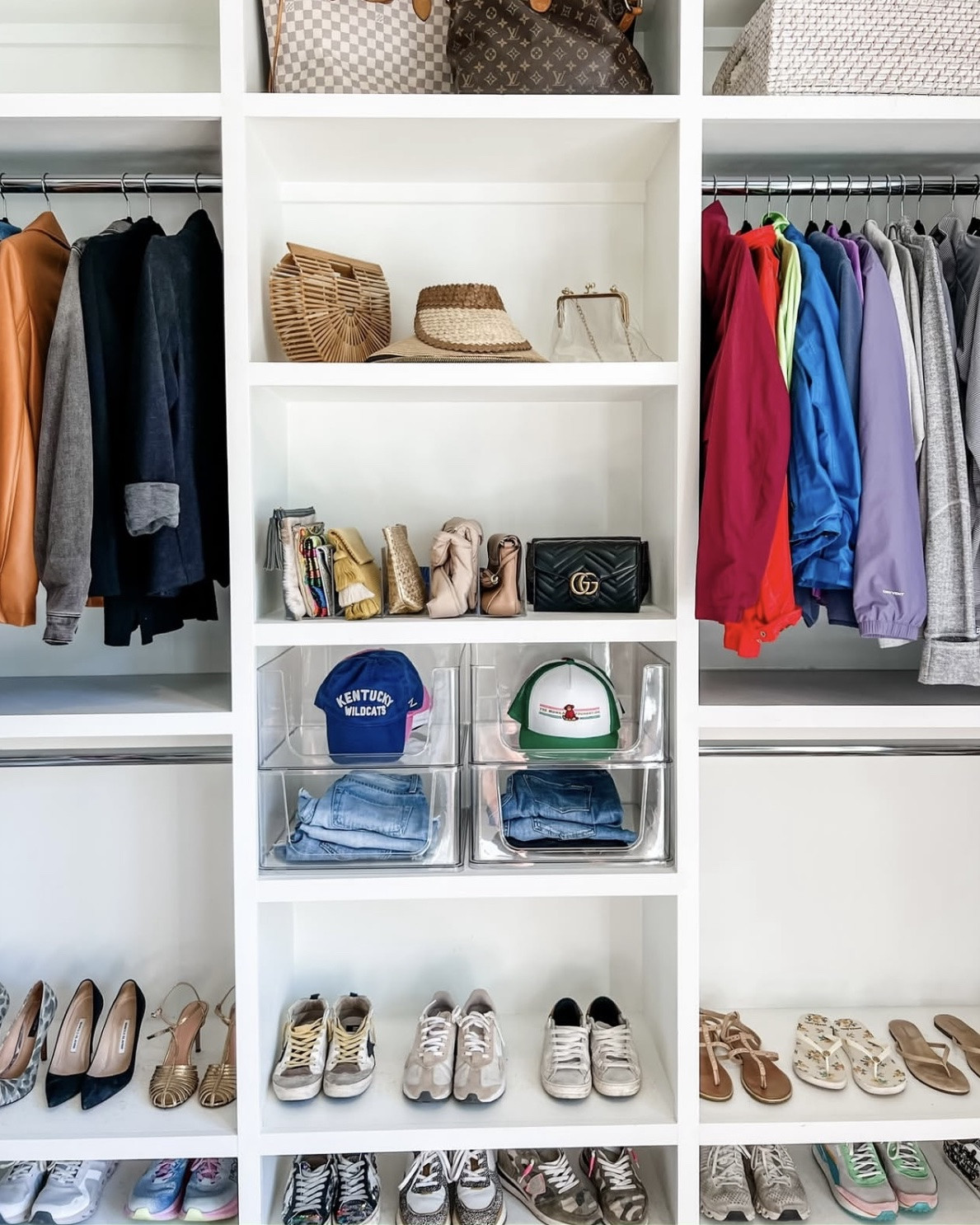 The best shelves are the ones you can actually see! Why wouldn’t you want to when they look this good?!