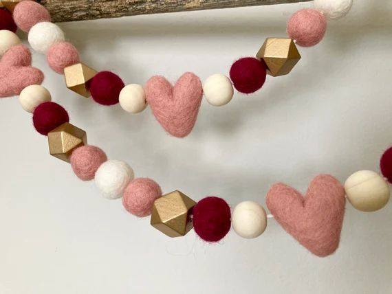 Pink heart garland. Blush, gold, maroon and white. Valentines garland. Heart garland. Valentine h... | Etsy (US)