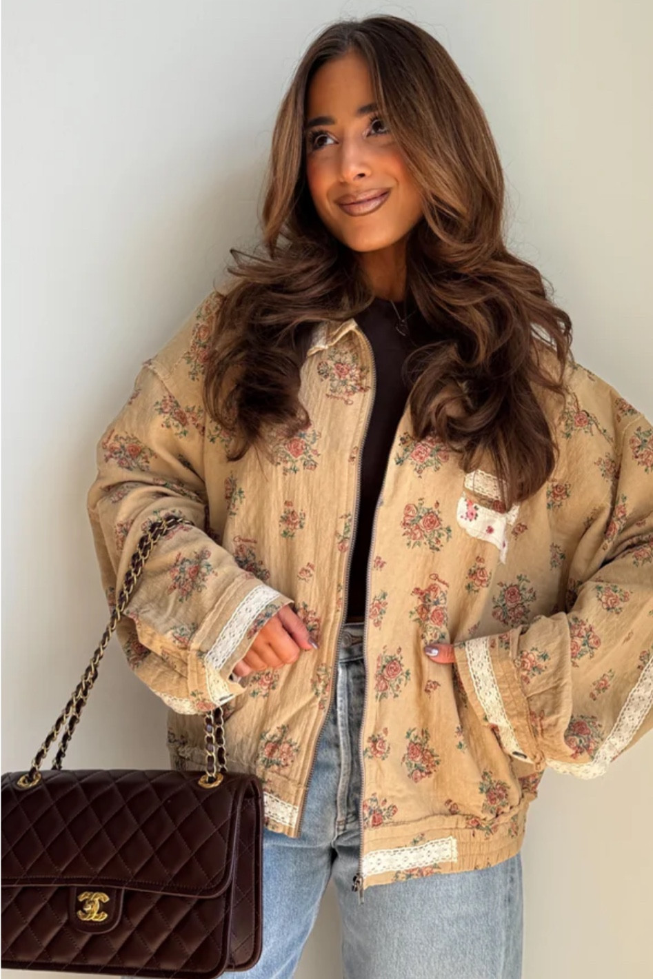 Wrap yourself in charm this season with our floral full-zip jacket—a cozy yet stylish layer that brings the beauty of blooms to your everyday fall looks. 

#LTKFallSale #LTKStyleTip #LTKTravel