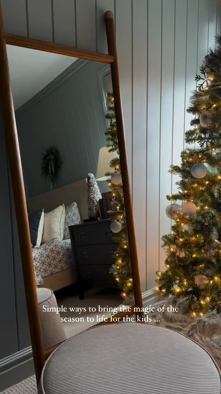 Simple touches to make the season feel magical for the kids—cozy layers, soft lights, and just the right amount of festive charm. ✨ 

#HolidayHome #KidsRoomDecor #ChristmasVibes