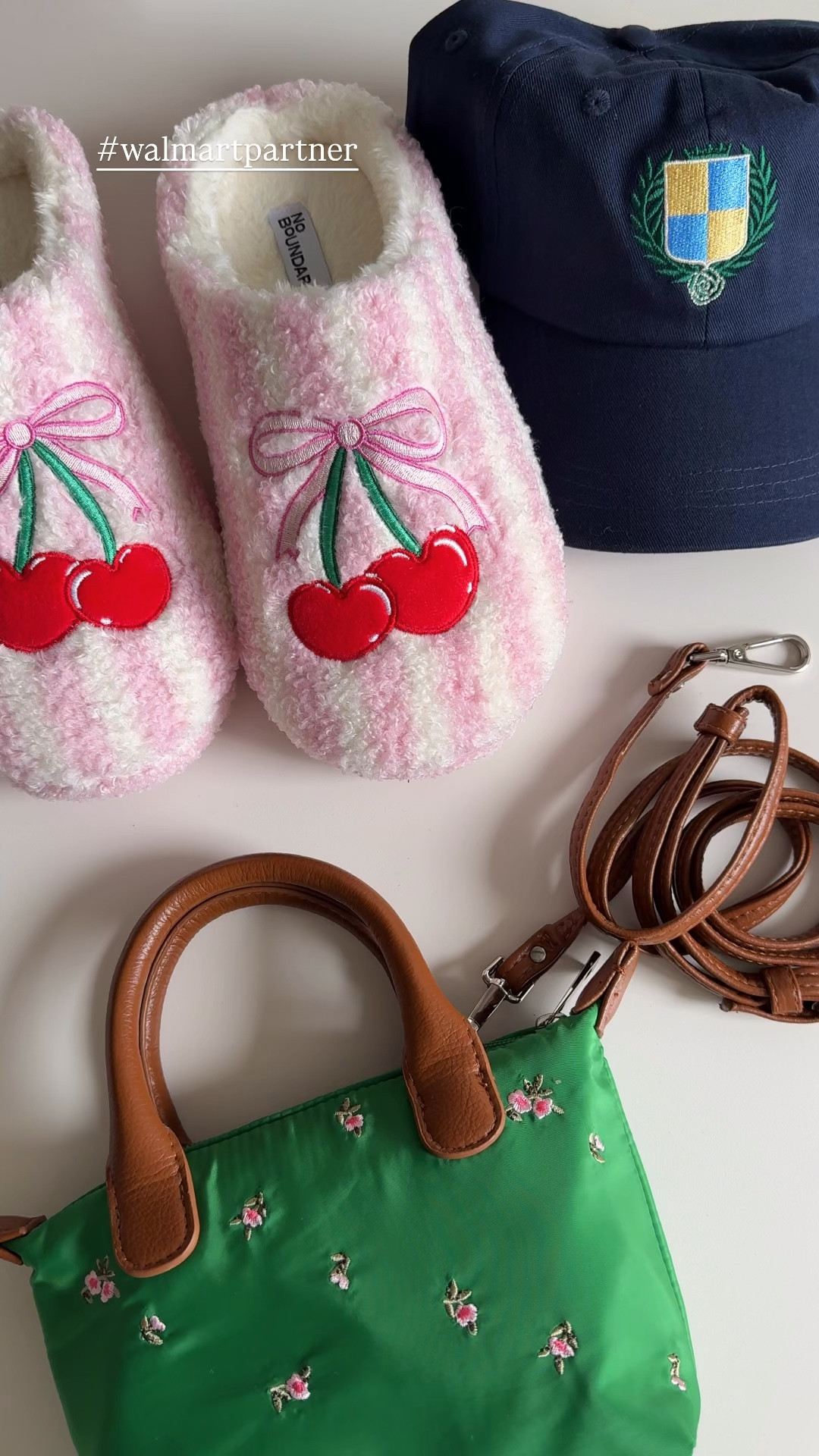 Walmart accessories!! 🩷


#walmartpartner #walmartstyle @walmartstyle 