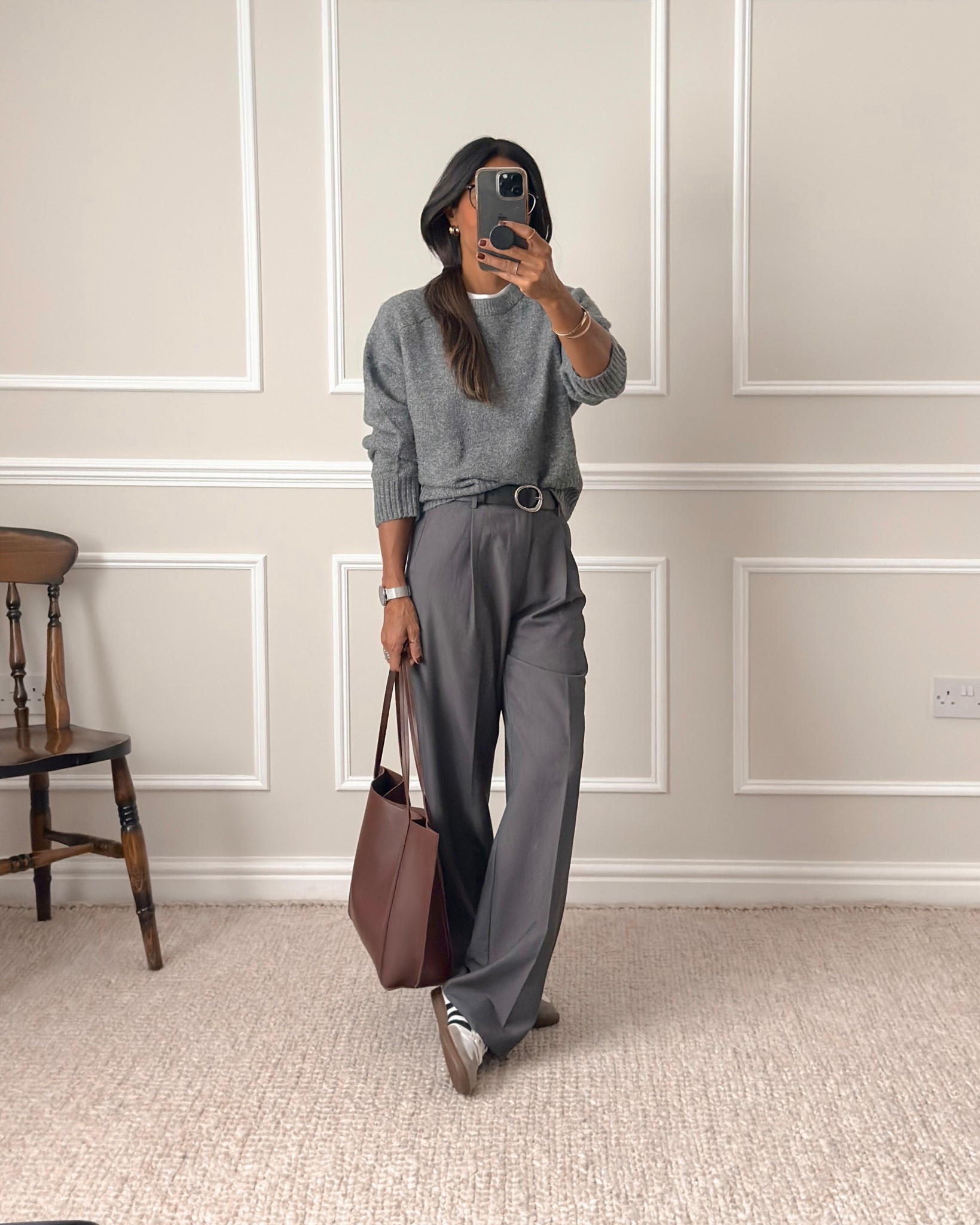 Jumper - wearing size small
Trousers - wearing my regular size UK size 8.
H&M also have the exact same style of trousers so also linking for you incase mine are out of stock. I have different colours I have bought from them so can vouch for them.



#LTKeurope