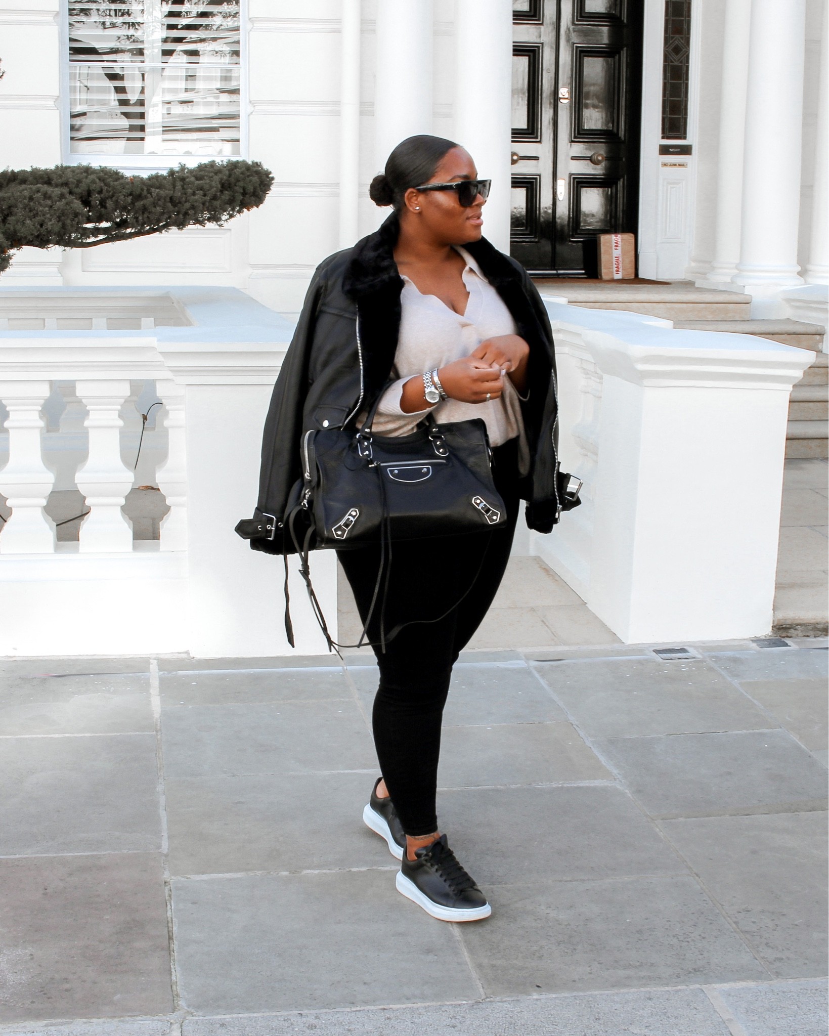 The aviator jacket is out in full swing!

Aviator | aviator jacket | skinny jeans | casual autumn inspo | collared jumper 

#LTKcurves #LTKSeasonal #LTKeurope