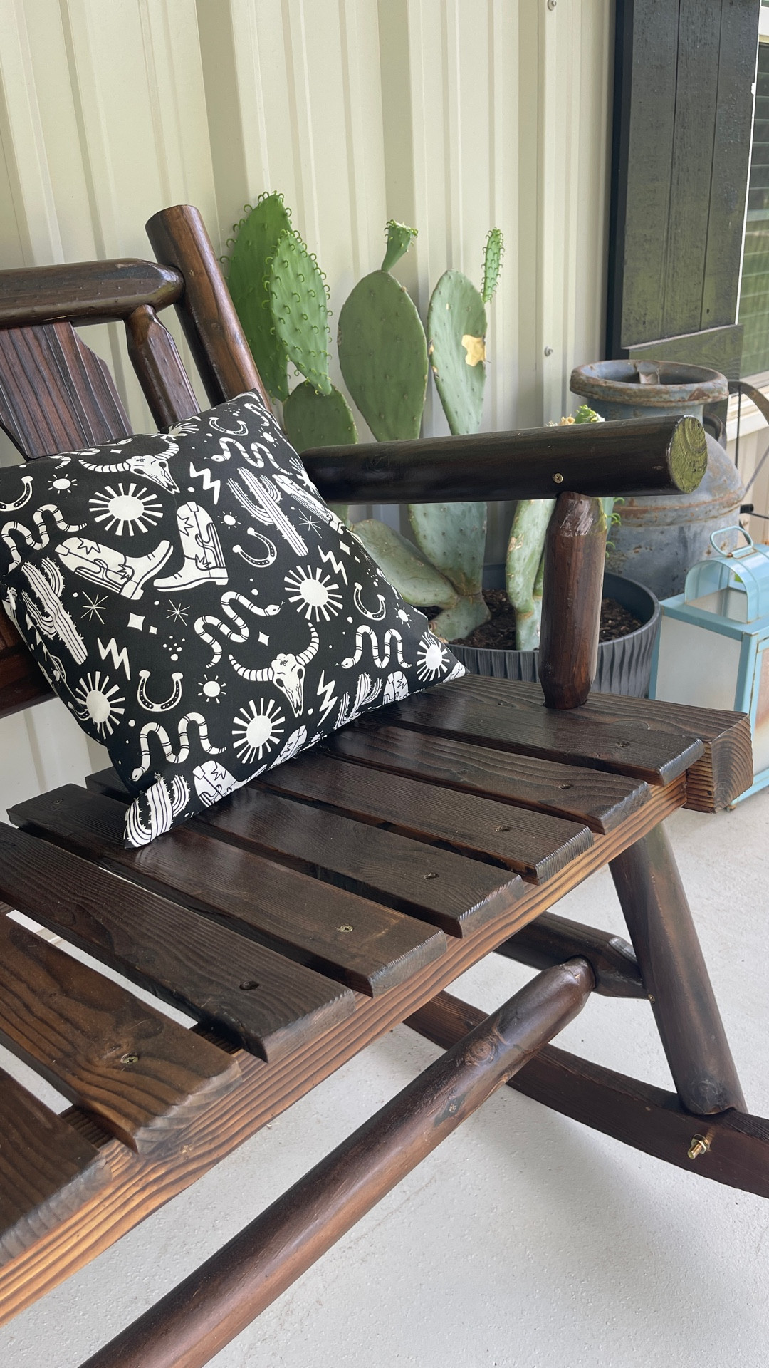 I just noticed that my favorite western outdoor pillows are on sale for $2.50 right now!! 🤠 Y’all go snag ‘em! I’m sure they won’t last long.

#LTKSeasonal #LTKFindsUnder50 #LTKHome