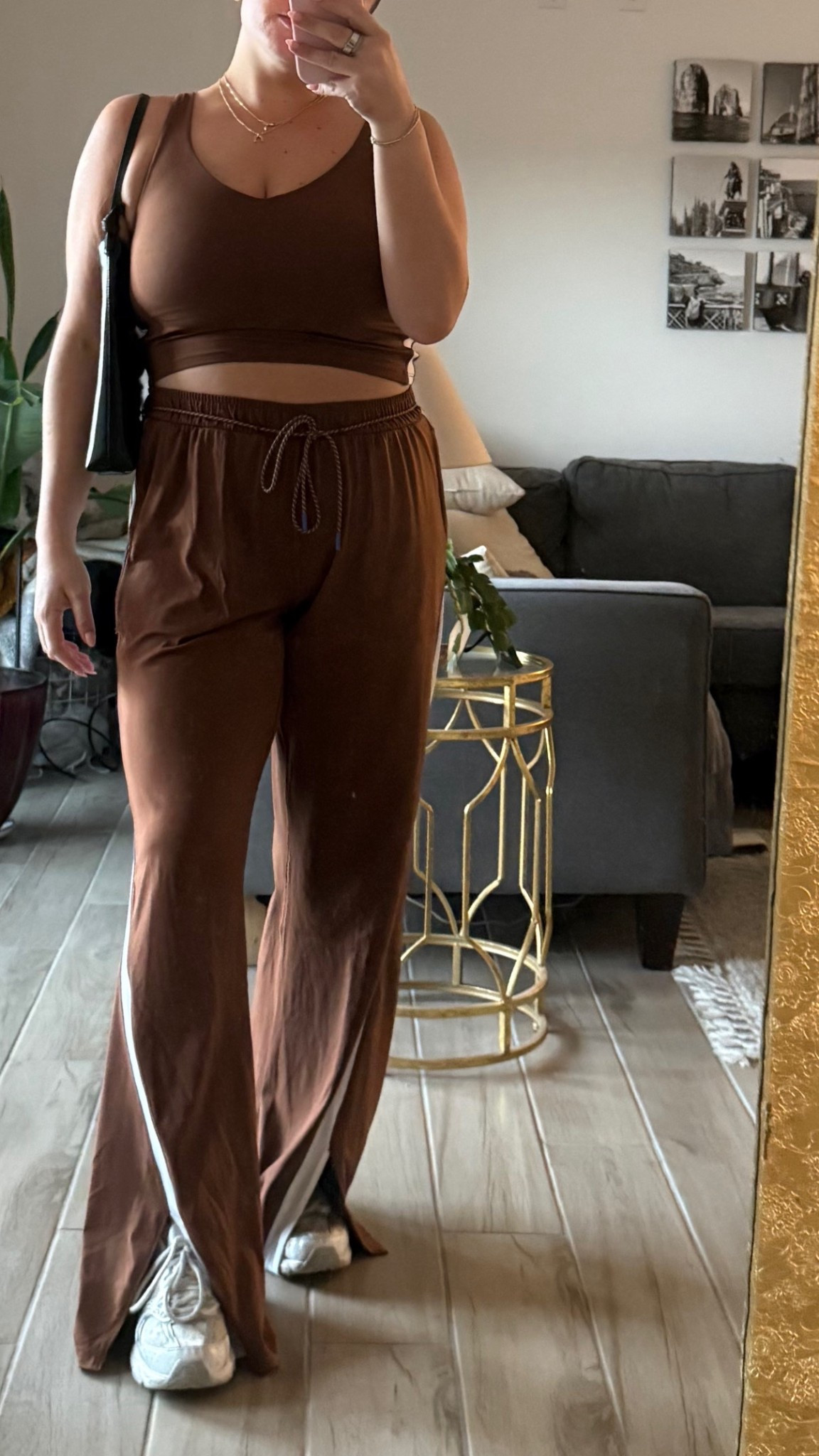 The cutest comfiest set 🤎