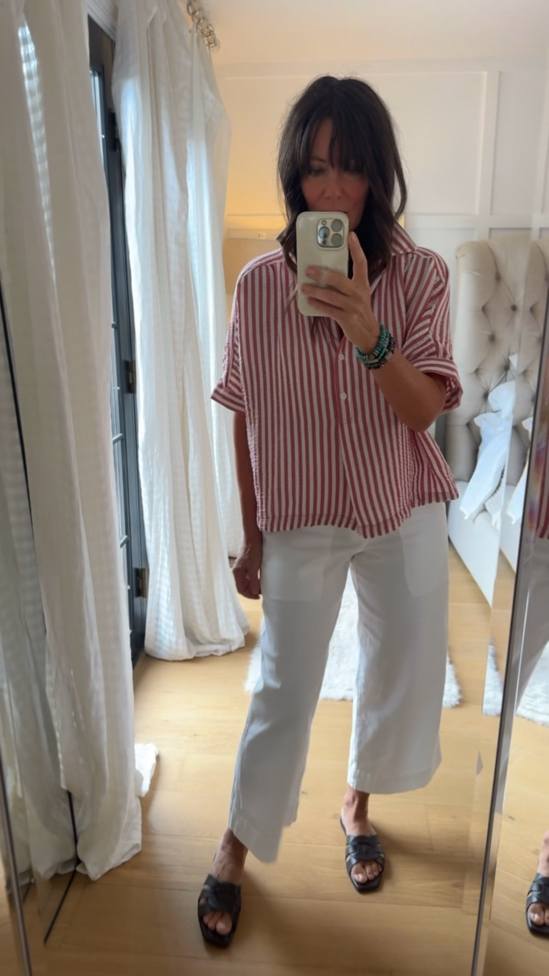 Great top with sleeves. Boxy like my fav rag and bone shirts. Less than $30
@nordstromrack 
#nordstromrackpartner 
#rackscore

#LTKdayinmylife #LTKSaleAlert #LTKOver40