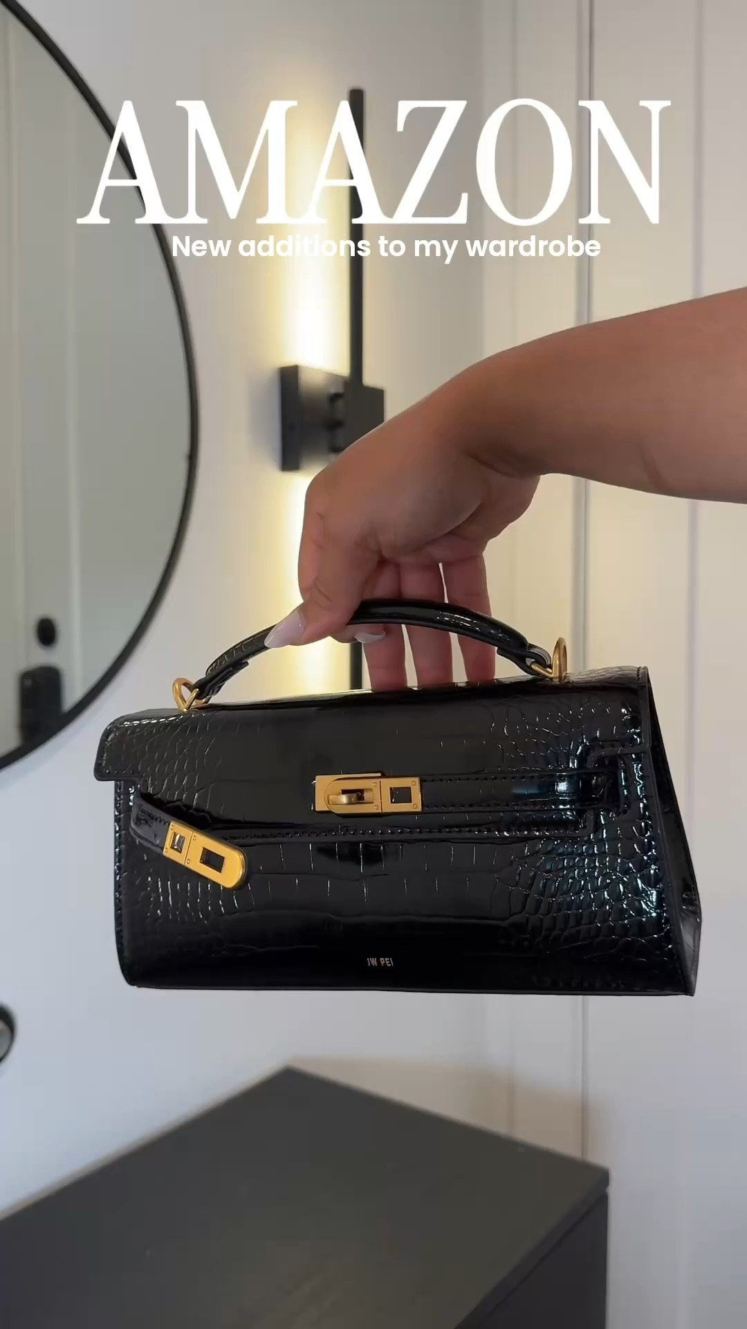 Must have bags💛

#LTKSeasonal #LTKootd #LTKgrwm
