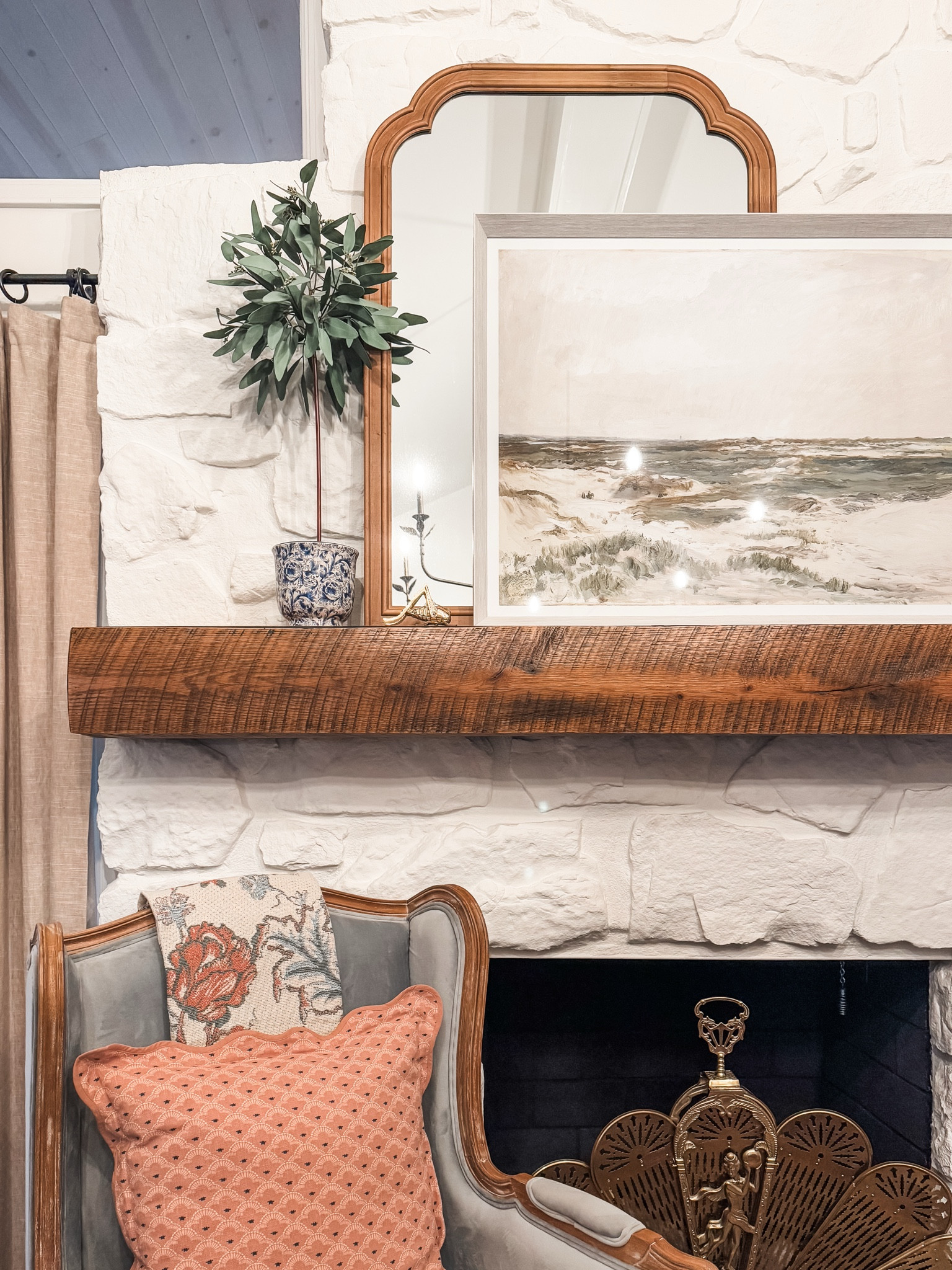 Feels like an early spring 🌸

#eucalyptus #blanket #accentpillow #mirror #landscapeartwork 

#LTKFindsUnder100 #LTKStyleTip #LTKHome