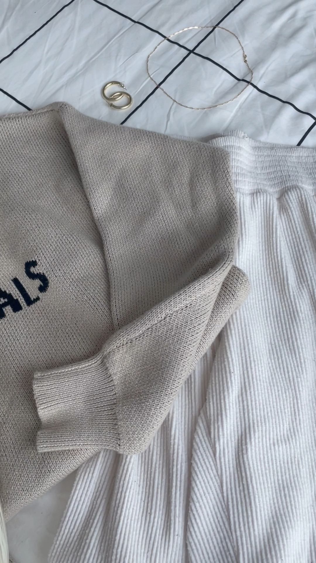 Keep cozy this winter with essential knitwear! Perfect for lounging, working from home, or running errands or grabbing lunch with a friend 🤍

#LTKstyletip #LTKSeasonal #LTKunder100