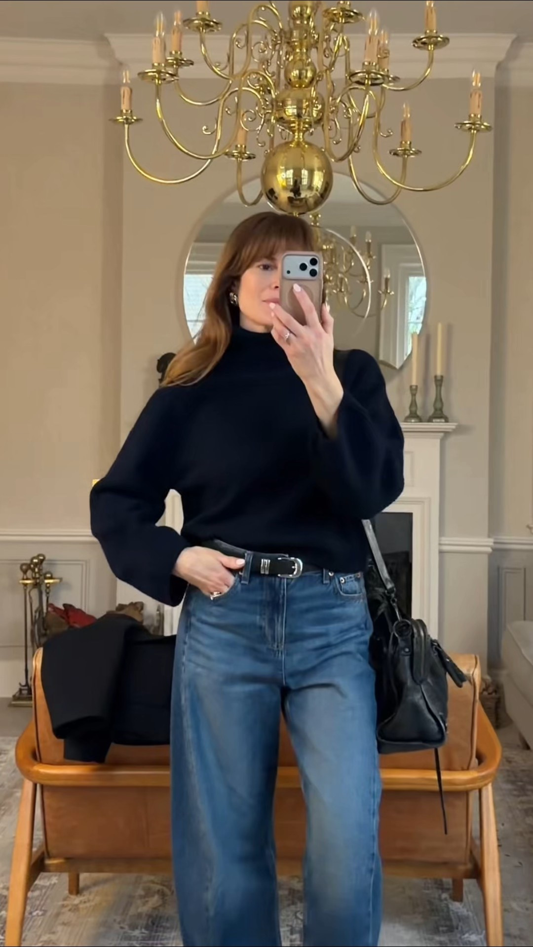 OOTD
Turtleneck jumper M
Barrel leg jeans 10L
City bag
Black loafers
Heaven Mayhem earrings 

#LTKuk #LTKwinter #LTKstyletip