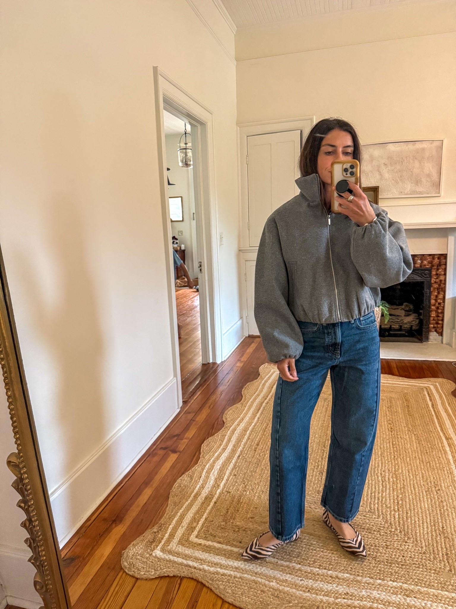 Zara 
Small jacket 2 denim