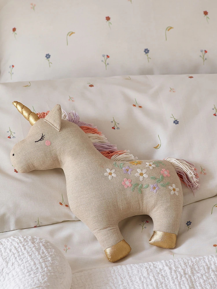 Kaufe Sie  Besticktes Kissen in Einhornform bei Next Deutschland | Next EU
