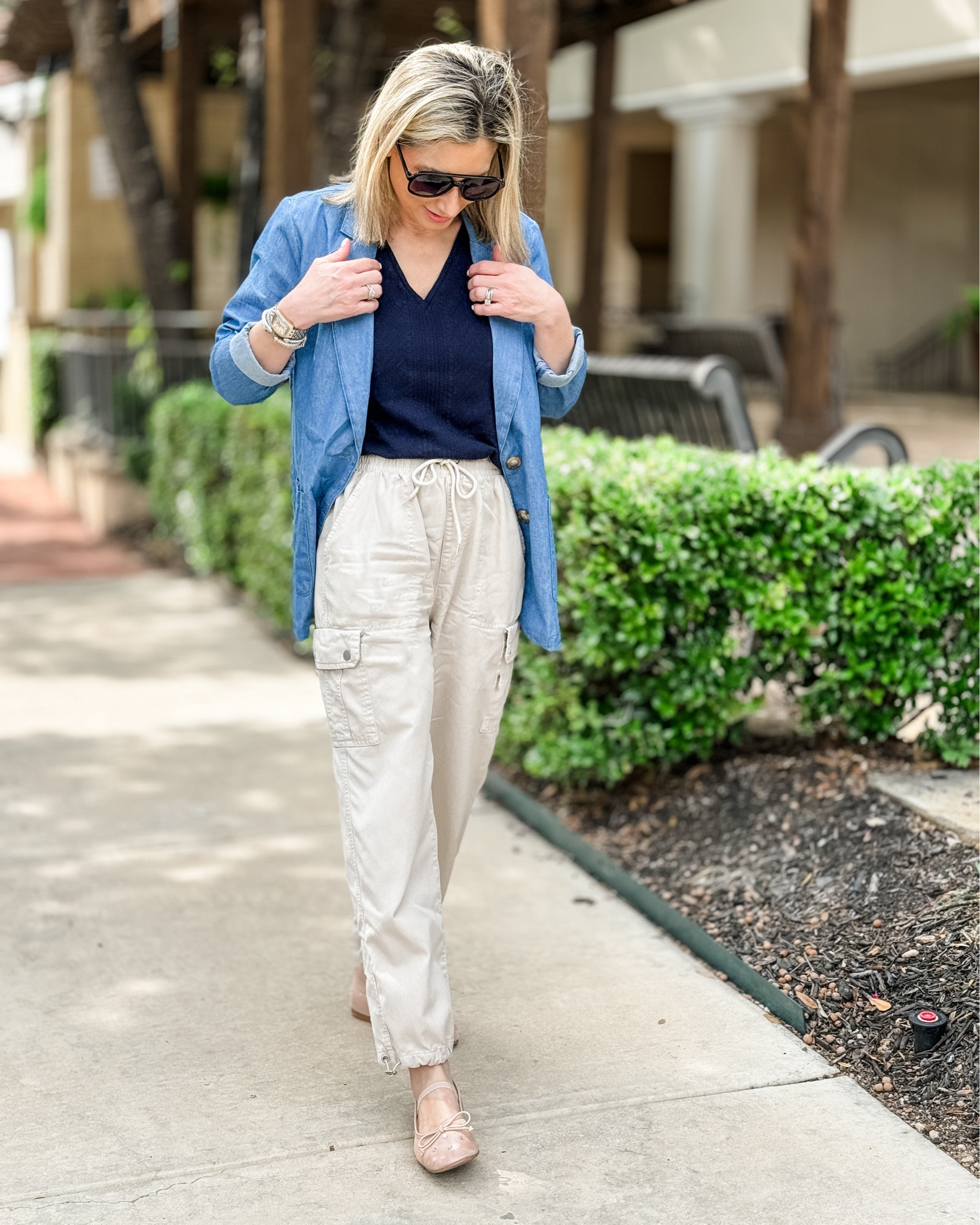 Sharing yesterday’s outfit-I spent the afternoon having a late lunch with my family and then “babysat” my grand-cat while the boys went to the Spurs game. I don’t know why I picked these pieces to throw together, but aside from the pants needing a steam, I think it worked! The blazer is a nice layer for spring/summer. It’s a very lightweight chambray material with a longer, slightly oversized fit. If you look closely at the linen blend tee, it has a tonal embroidery down the front panel that makes it more than a basic tee. Everything runs true to size. 

Sizing details:
Blazer-XS
Tee-size XS
Pants-XS
Shoes-tts

#springoutfit #casualoutfit #springpants #cargopants #fashionover40 #fashionover50 

#LTKshoecrush #LTKover40 #LTKfindsunder50