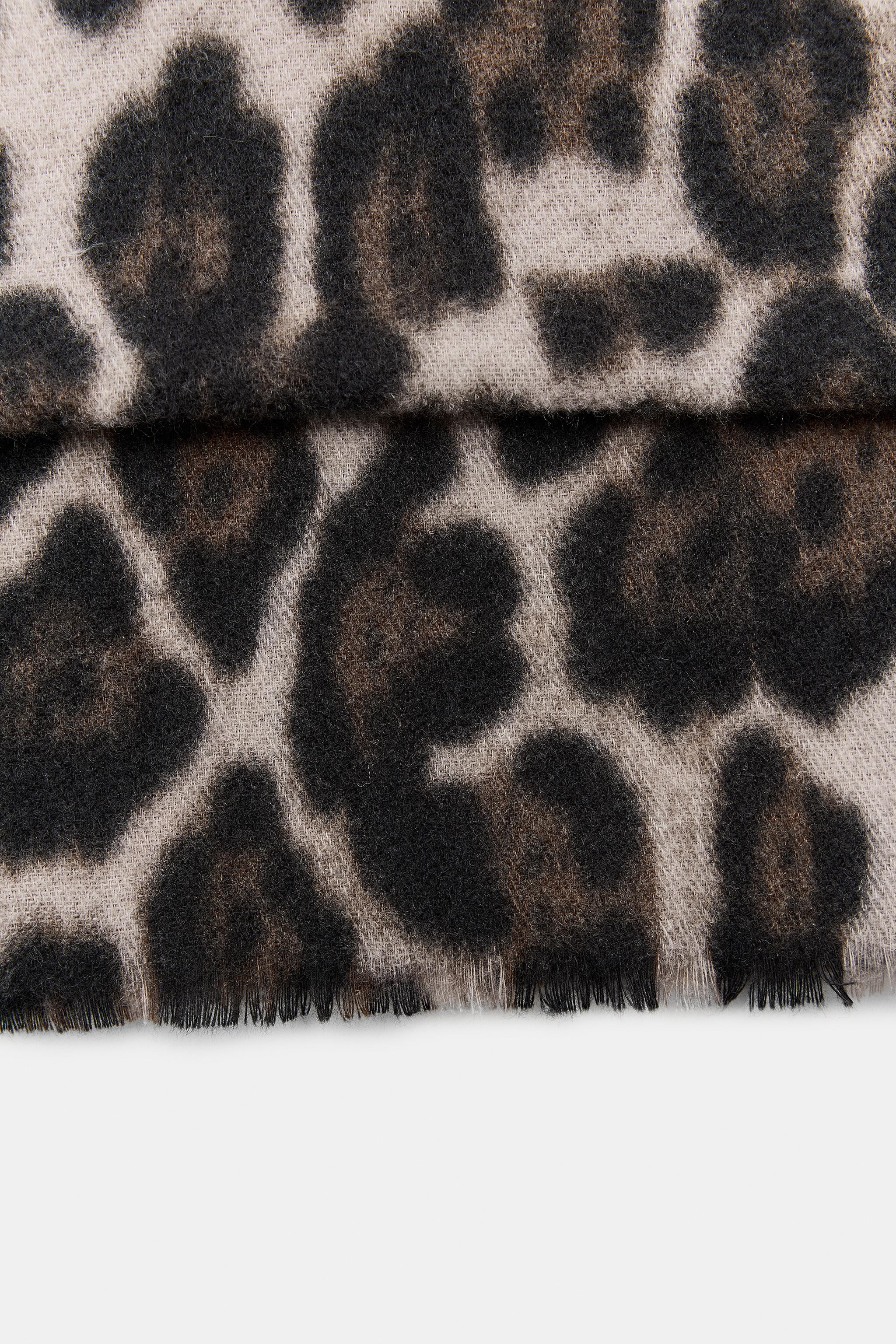 ANIMAL PRINT SCARF | Zara US