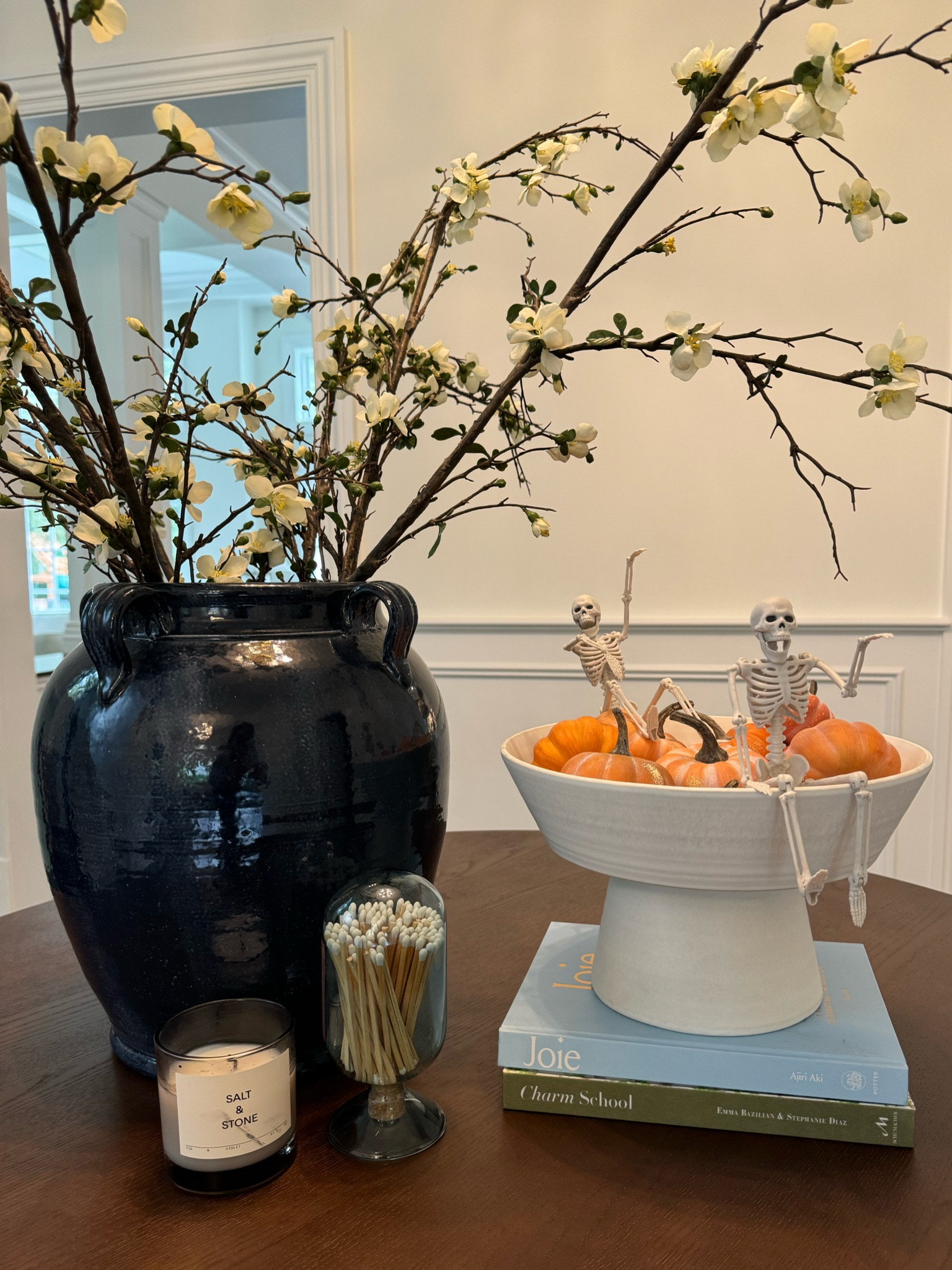 Subtle Halloween entryway decor! 

#LTKHalloween