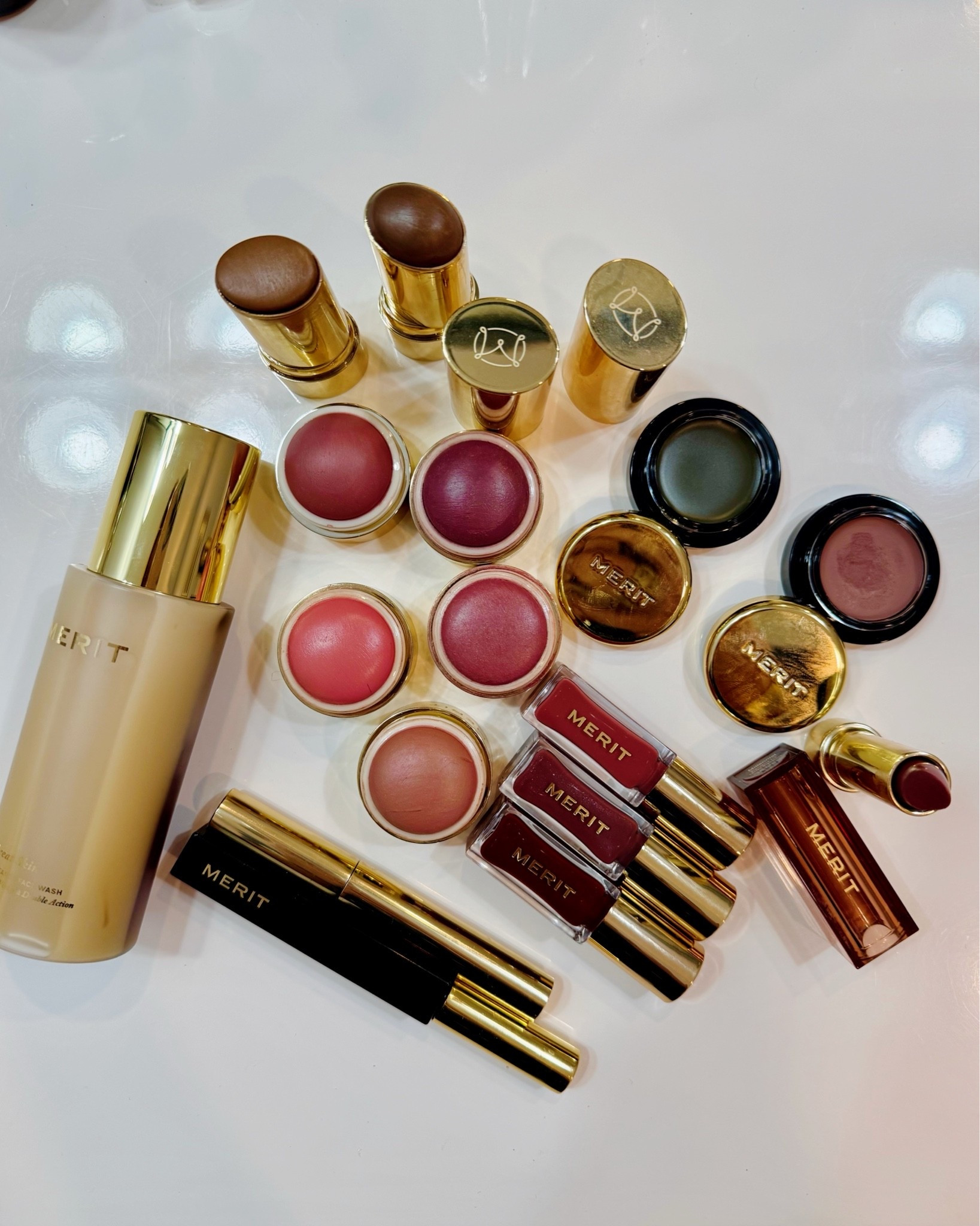 How much @Merit makeup is too much?

#LTKgrwm #LTKOver40 #LTKBeauty