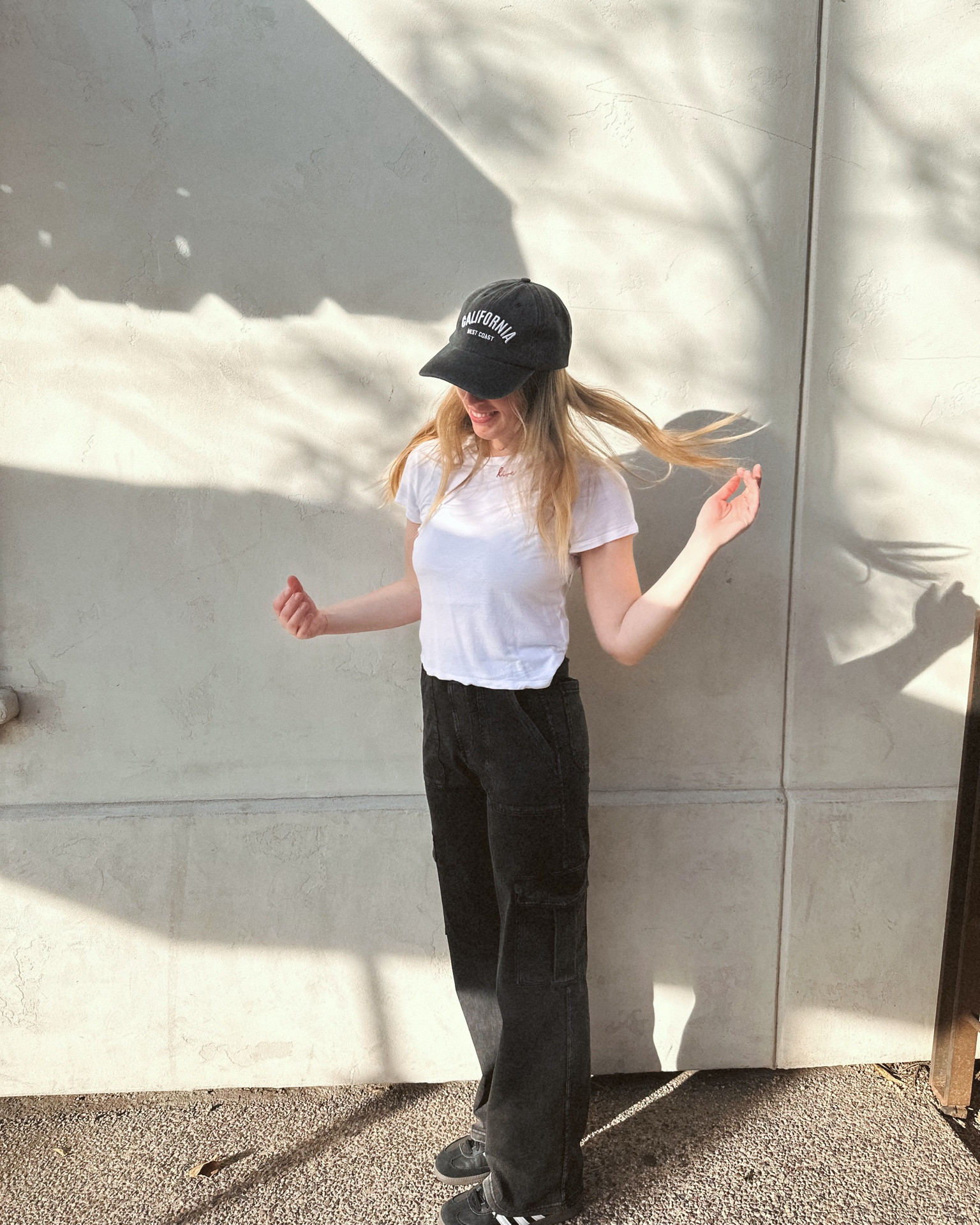 Those trendy and cozy/stretchy Halara cargo pants!! With sambas, a white tee and a baseball cap 🤍 #cargopants #cargojeans #genzstyle #stylesambas #halara #momstyle

#LTKMostLoved #LTKfindsunder100 #LTKstyletip