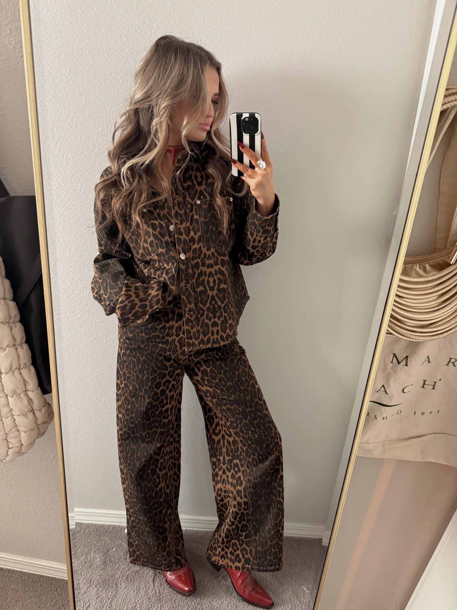 Gameday fit🐆❤️🥂💋🏈
Won’t let me link the set but it’s from shopthemusee.com!!! The cutest boutique! 

#LTKU #LTKStyleTip #LTKSeasonal