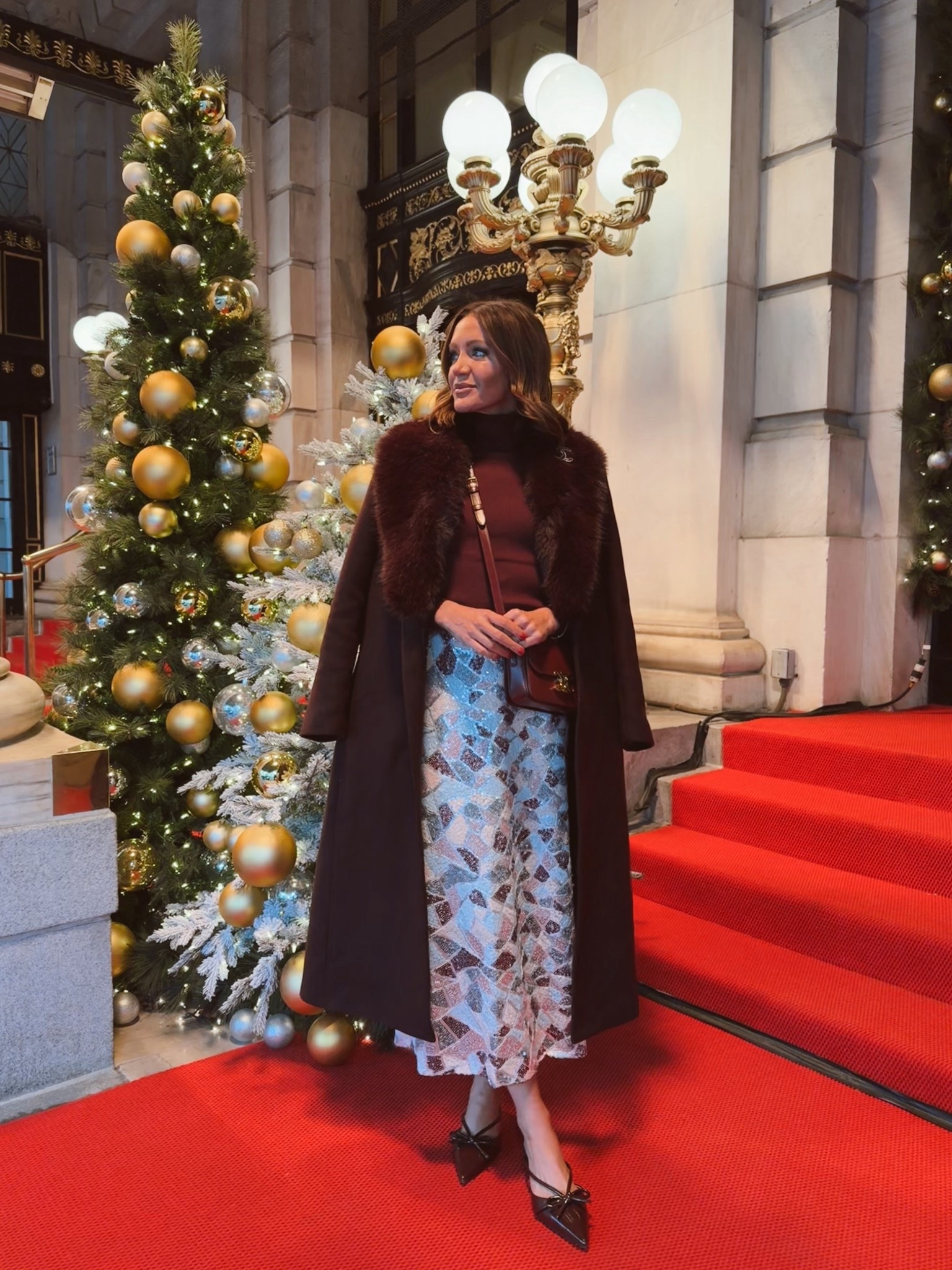 Xs in skirt 
Xs in turtleneck 
Xs in coat 