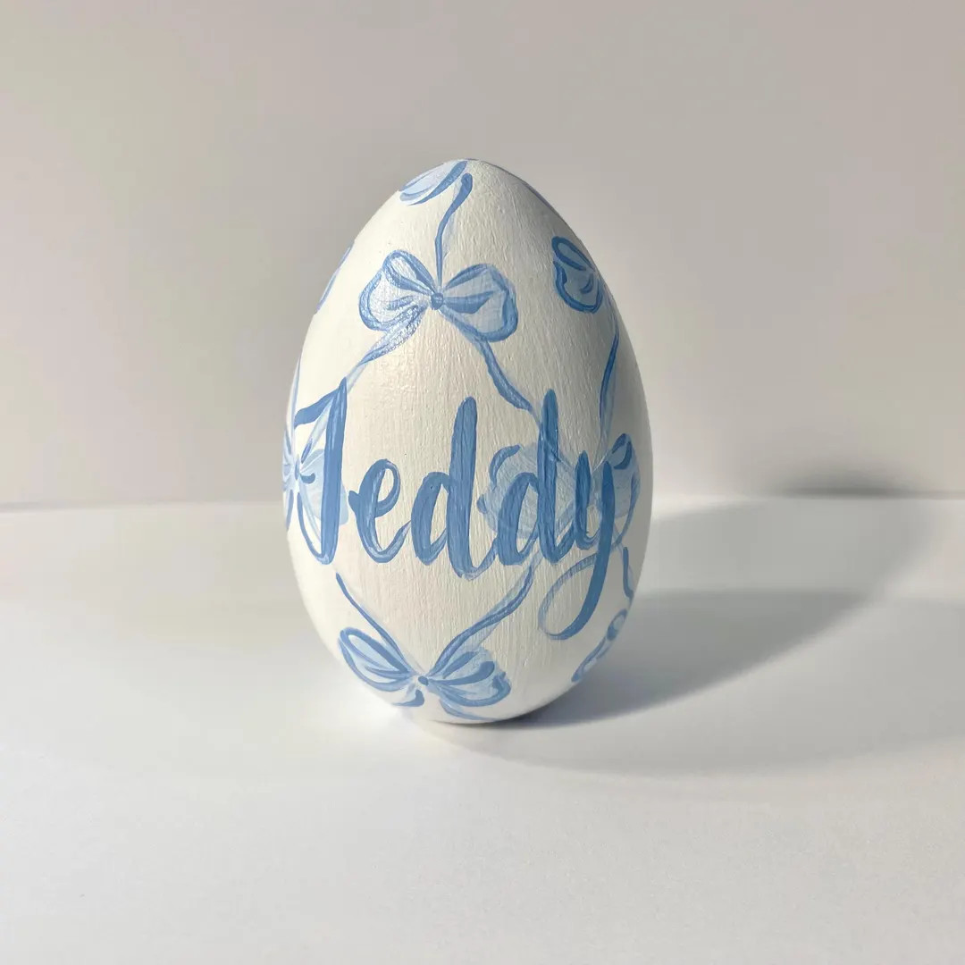 Easter egg with pink bows - pink and white egg with name - painted name on Easter egg - personali... | Etsy (US)
