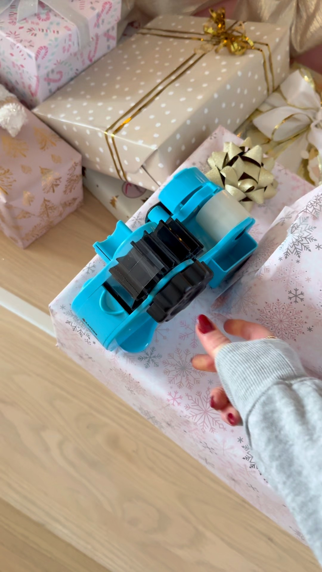 can’t wrap gifts without this!! Saves SO much time 

#LTKSaleAlert #LTKGiftGuide #LTKFindsUnder100