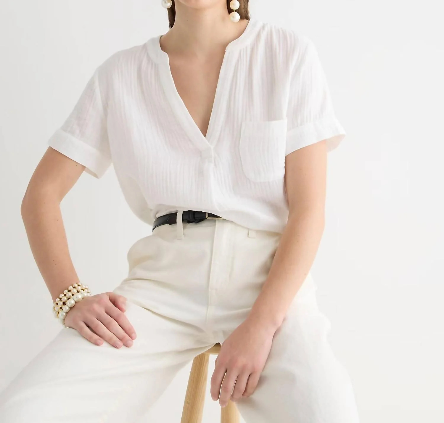 V-Neck Double-Gauze Popover Top In White | Shop Simon