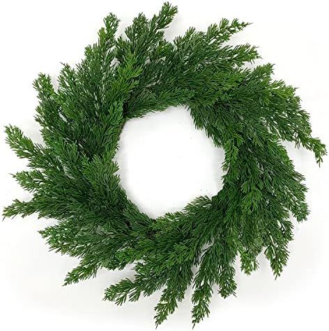 Amazon.com: HERON Home Décor Artificial Christmas Pine Cedar Wreath for Front Door Indoor Outdoo... | Amazon (US)