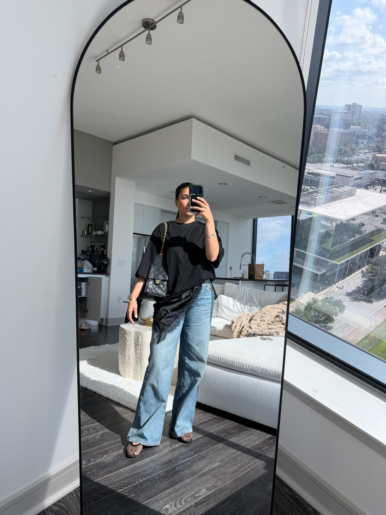 today's ootd!

some of these pieces are out of stock so I'm linking some similar options!

#everydayfashion #widelegjeans

#LTKgrwm #LTKootd