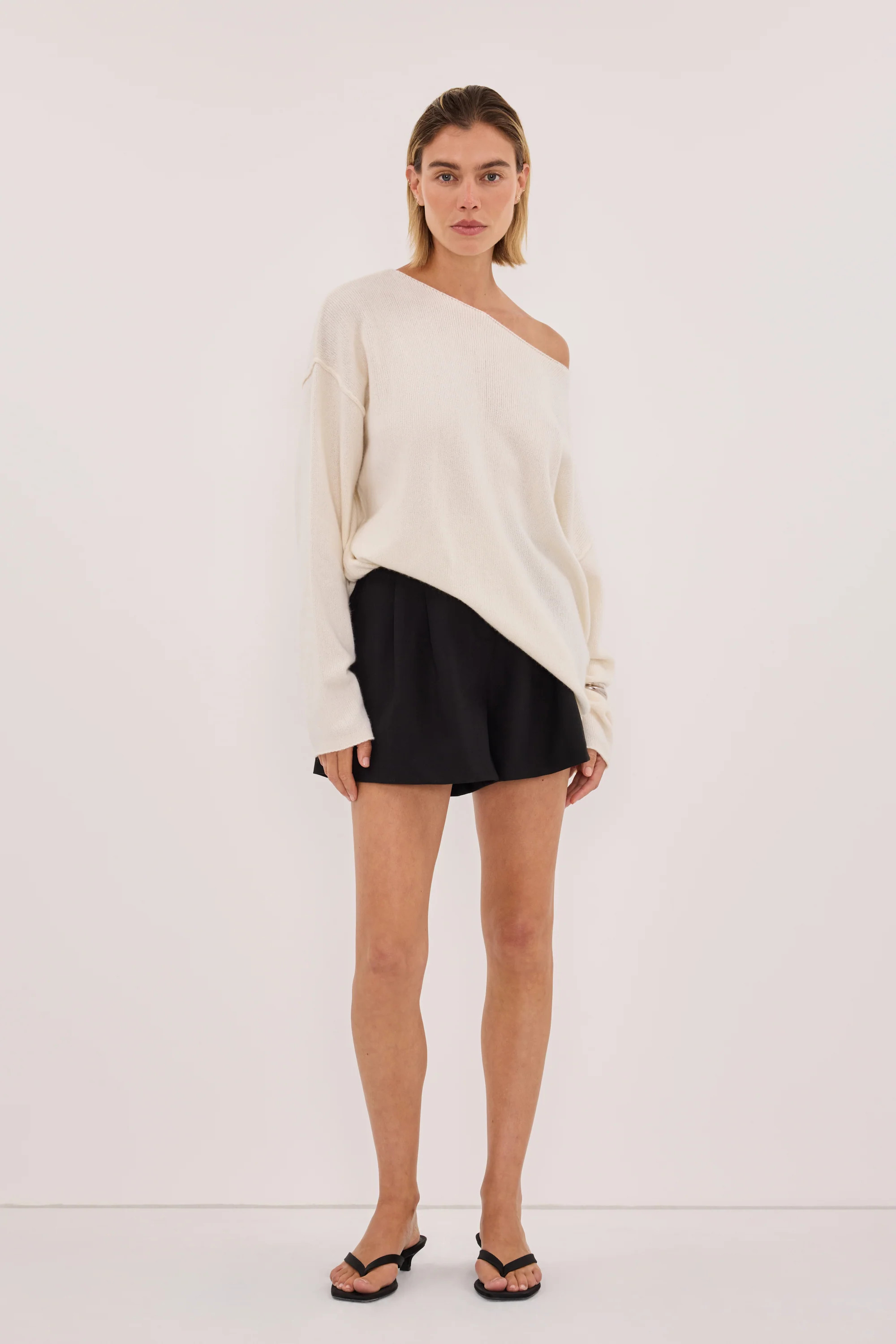 CYRUS BLACK TAILORED SHORT | DISSH