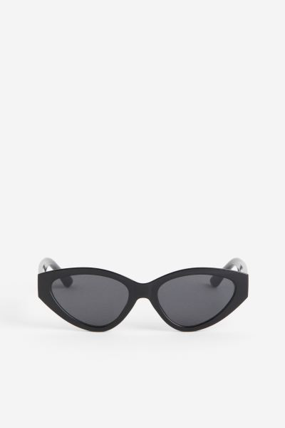 Cat Eye Sunglasses | H&M (US + CA)