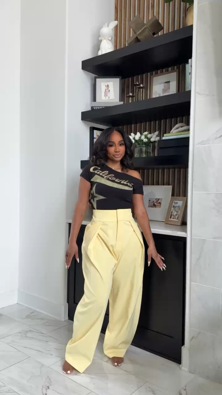 pleated ballon pants and graphic tee. business casual workwear

#LTKMidsize #LTKWorkwear #LTKootd