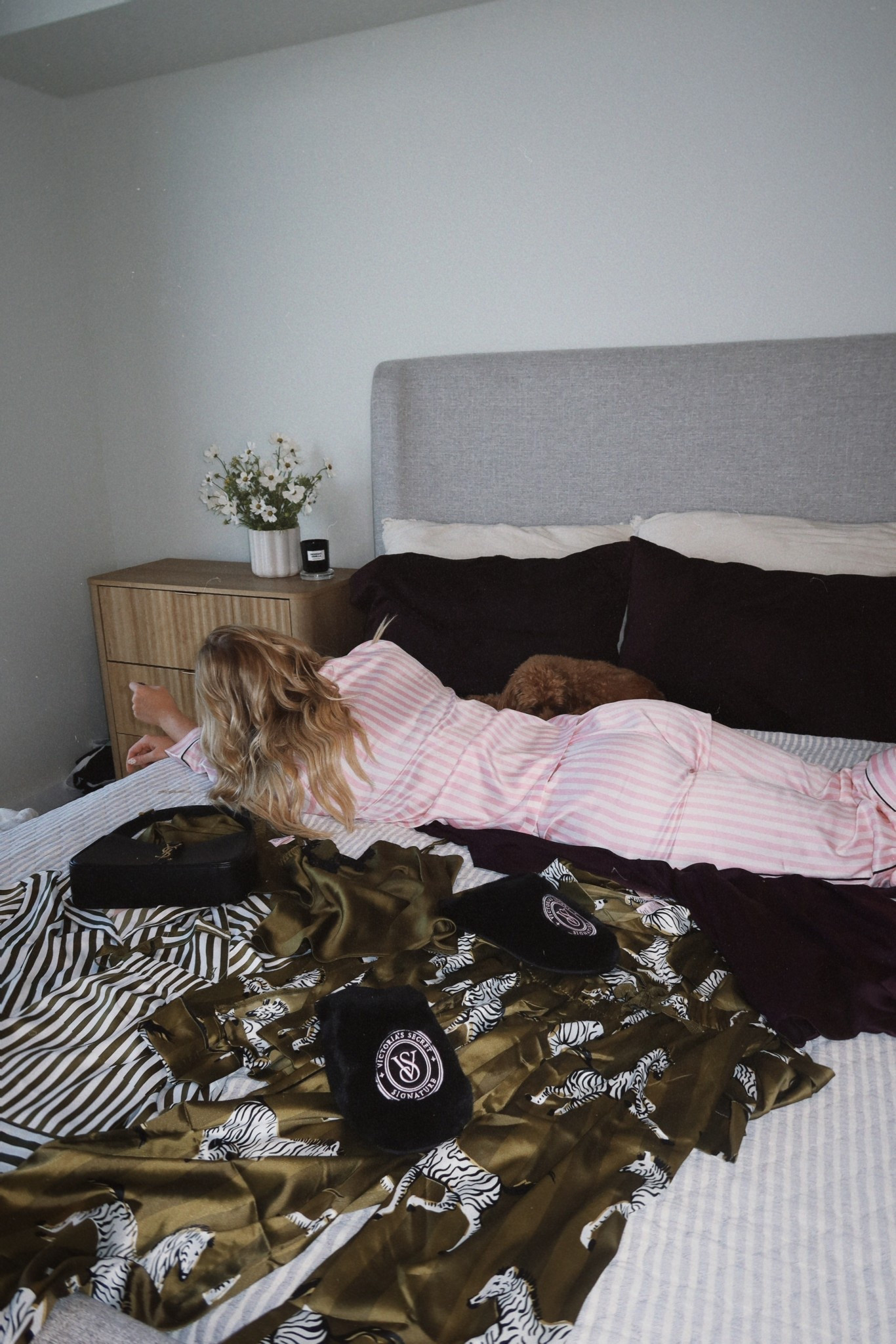 Its Fashion Show Time!
The Victoria’s Secret Fashion Show is LIVE on October 15.
Watch the show at 7PM ET on Prime Video and Amazon Live or on Victoria’s Secret's YouTube, TikTok, or Instagram.
I got an X-small in all the pjs, and a 32D in the bra  
@victoriassecret #VSpartner 


#LTKParties #LTKStyleTip #LTKBeauty