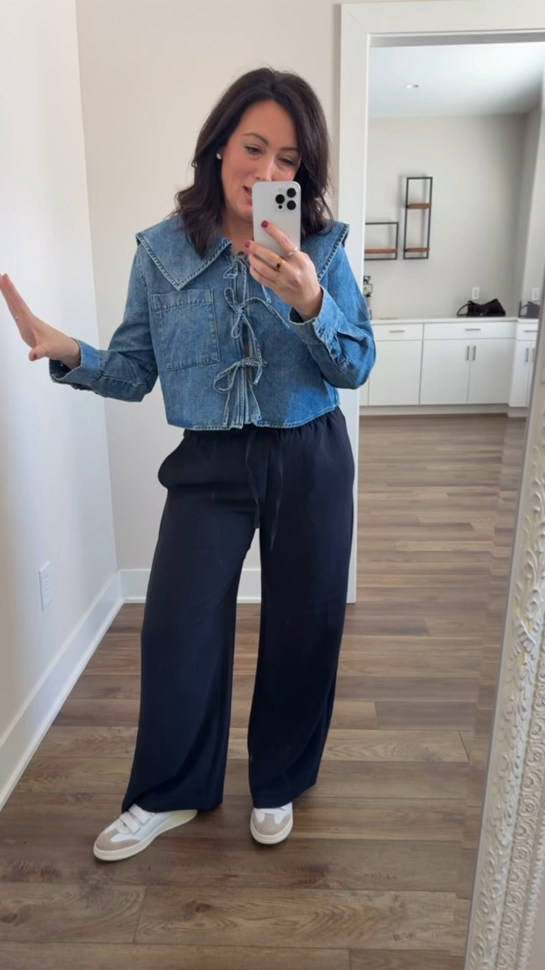 TARGET 🎯 TUESDAY
• medium top
• size medium short pants 


#LTKootd #LTKGiftGuide #LTKHoliday