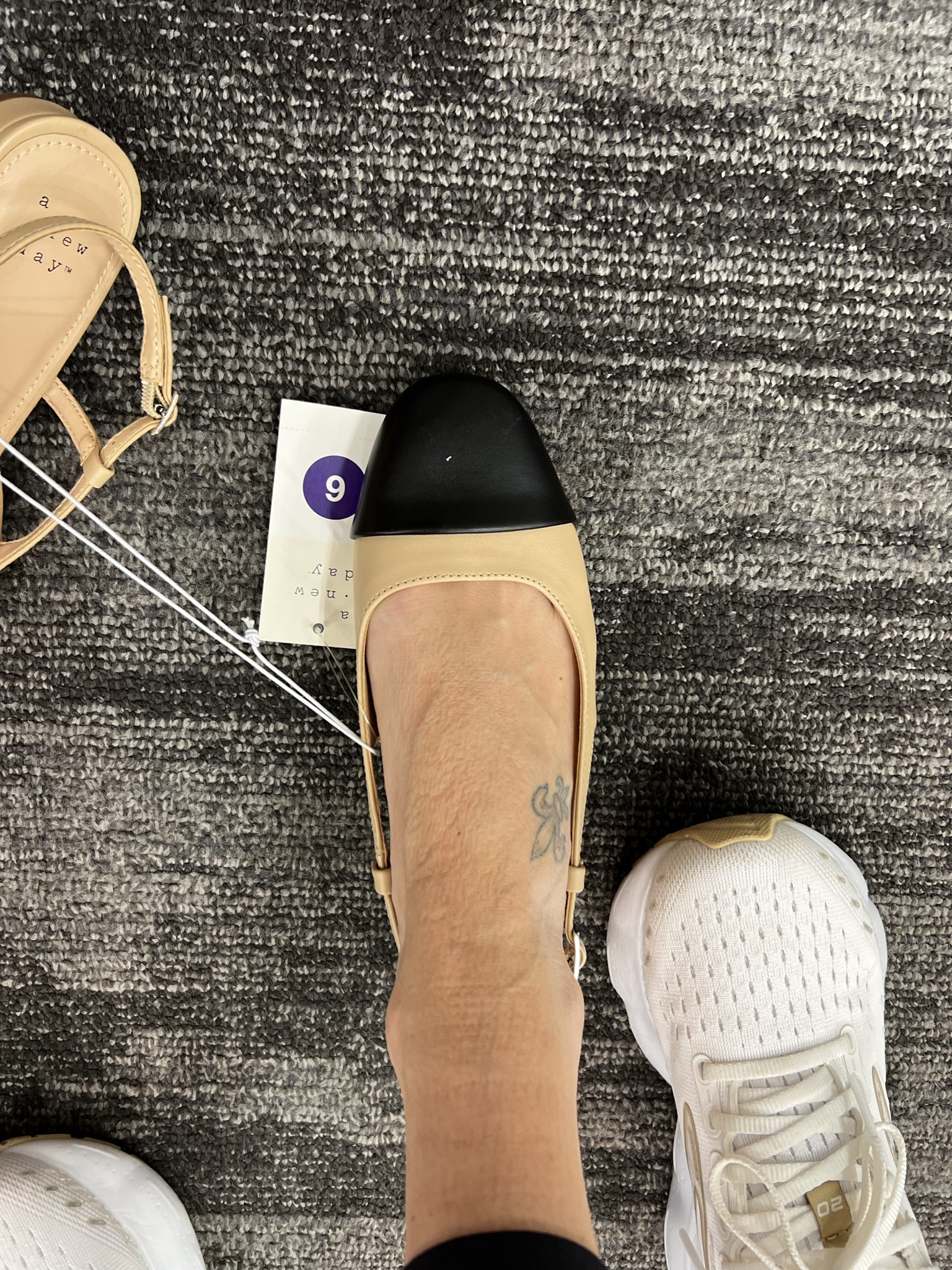 Loving the ballet flats that are being seen everywhere. Snag these cuties from Target today! Perfect for work or a casual night out ✨



#LTKstyletip