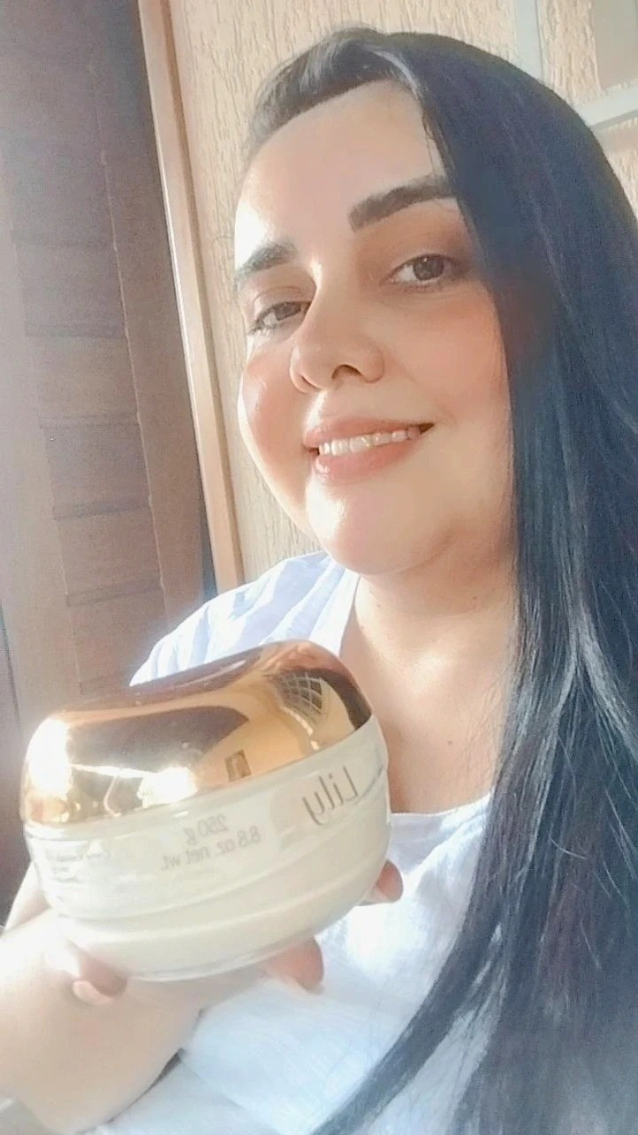 Quem usa Lily sabe que a fragrância dura o dia inteiro e proporciona uma sensação de perfumação sensual, elegante e única, sem falar da hidratação intensa que o Creme Acetinado proporciona que é surreal🥰.Ele é meu queridinho, e não é atoa.APROVEITE E ADQUIRA O SEU NO LINK ABAIXO  ⤵️ 

#LTKU #LTKbrasil #LTKbeauty