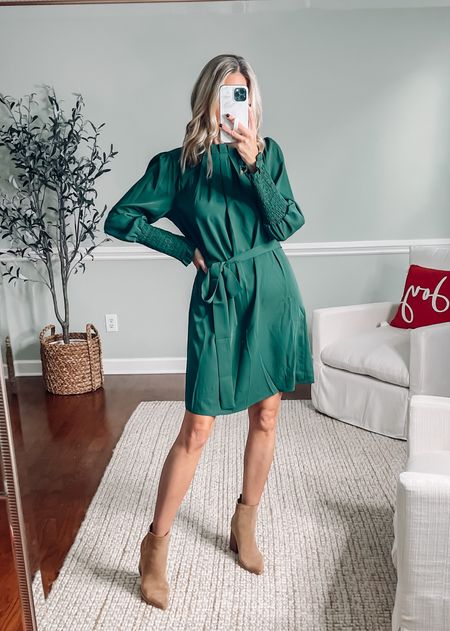 ⭐️ AMAZON DRESS PERFECT FOR THE HOLIDAYS! 
Green dress 
Christmas outfit idea 
Holiday outfit 


#LTKHoliday #LTKsalealert #LTKunder50