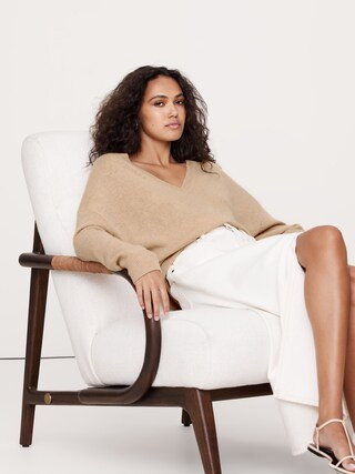 Caro Lightweight Cashmere V-Neck Sweater | Banana Republic (CA)