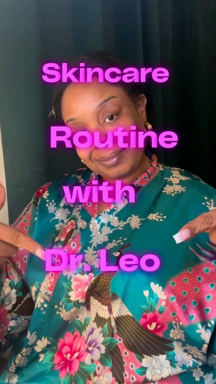Acne Fighting Skincare Routine with @dr.leoofficial 🥼

1️⃣ Wash face with Purifying Cleanser 🧼
2️⃣ Apply White Clay Mask, rinse with water after 15 minutes 
3️⃣ Apply Salicylic Acid Drying Lotion 

Renew your skin care routine with Dr.Leo clay mask and drying lotion. Dermatologist-Developed Skincare for Acne, Brightening 🧖🏽‍♀️ 

#drleo #giftedby #salicylicacid #skincarethatworks #skincareregimen #acnetreatments #adultacne #whiteclay #marylandmua

#LTKHome #LTKBeauty #LTKmorningroutine
