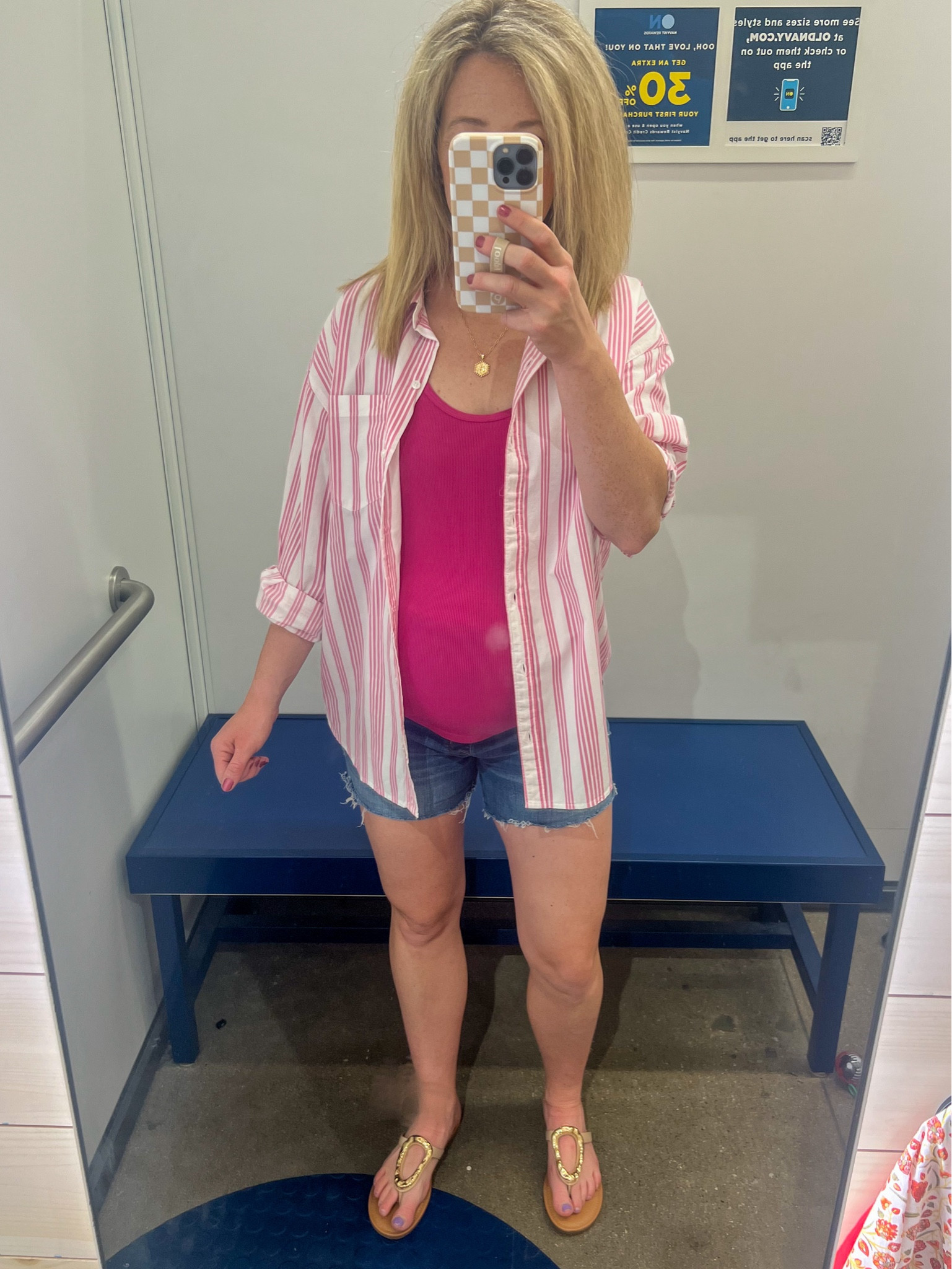 Old Navy Try On
29 Weeks Pregnant 
Bump friendly 
Over sized button down  

#LTKBump #LTKSaleAlert #LTKFindsUnder50