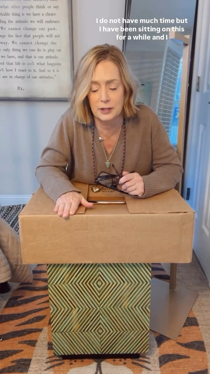 Do you want to travel in peace, but not sacrifice style? Me, too! Take a listen and then check out the great selection at @sherpani . I was excited to receive these and very impressed when I examined them in person. I’ll be taking one on my next trip and sharing one with a family member who is traveling this season, too. Time to get out there!

#sherpanipartner #gifted #over50style #travelpeaceover50 #travelstyleover50