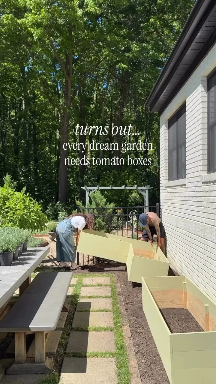 Part 3! Had to make a home for my tomato babies 🥹🍅 love how these tomato boxes turned out. painted them the same color to match the window boxes! What do you think!?

Garden inspiration, DIY garden, DIY tomato boxes, DIY planters 

 #LTKHome