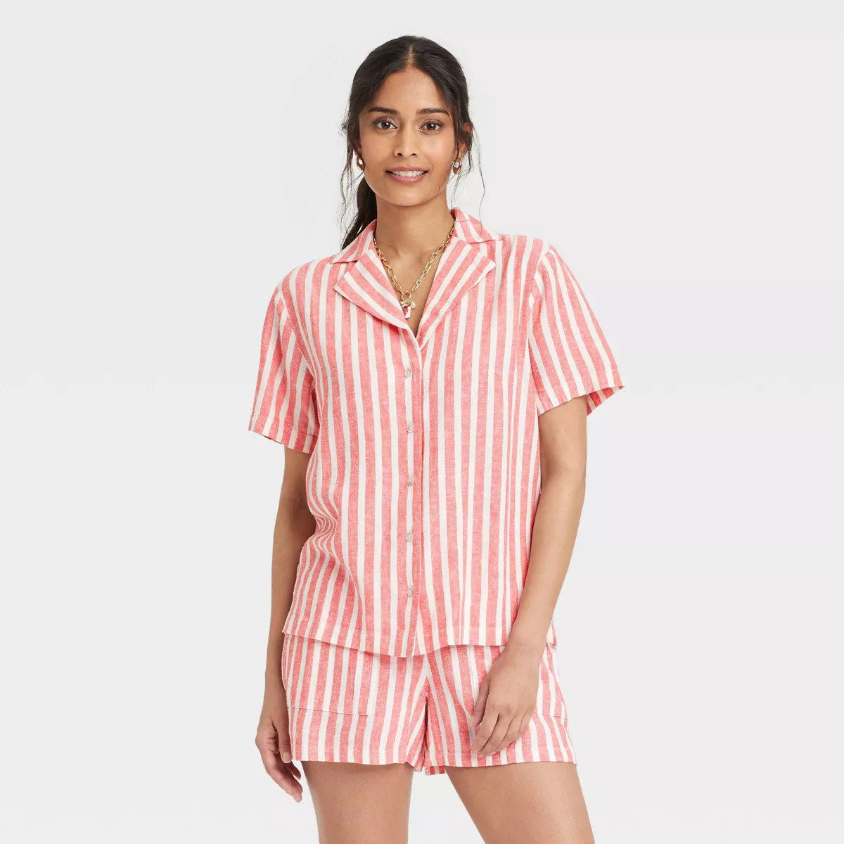 Women's Short Sleeve Collared Linen Button-Down Shirt - Universal Thread™ | Target