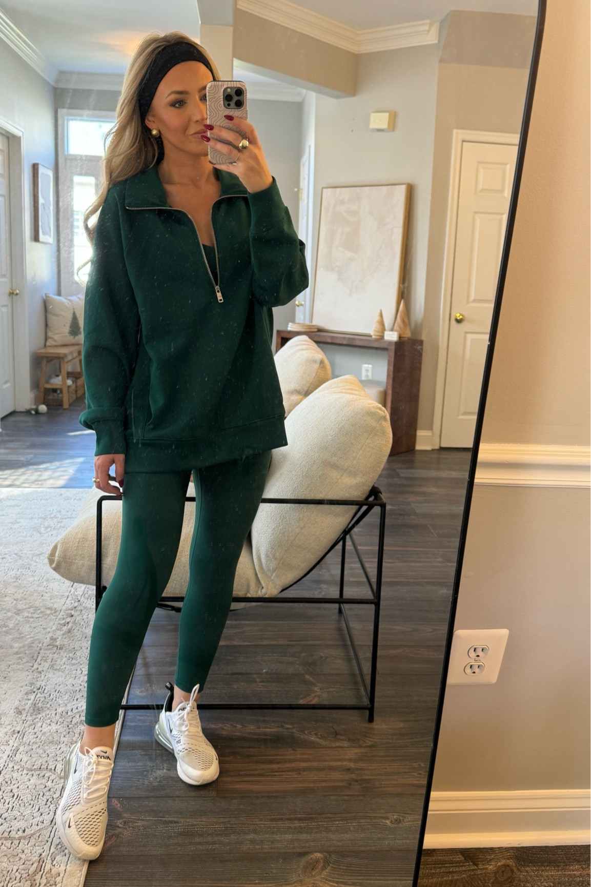 Green is so fun for the season! Wearing a medium in everything. These leggings are my absolute favorite!!

#LTKSeasonal #LTKActive #LTKHoliday