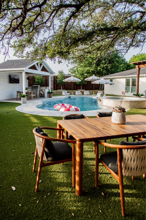 The backyard is officially in its hosting era.