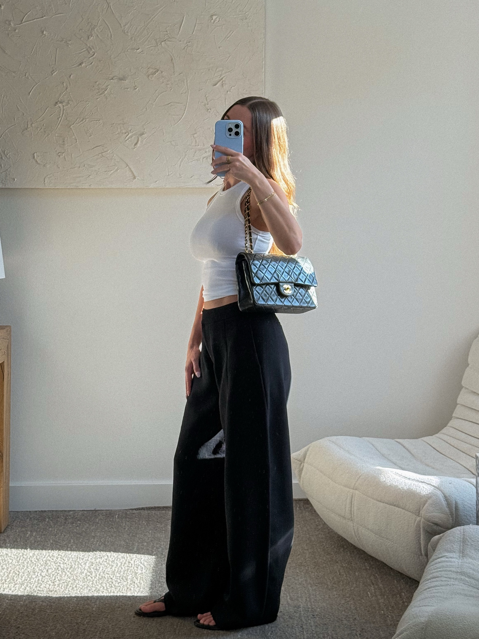 effortless trousers and a vintage chanel double flap kind of day 🖤

effortless pants, aritzia outfit, chanel double flap, vintage chanel, minimal outfit inspo, classy casual outfit, everyday style, neutral outfit, capsule wardrobe, elevated basics

#LTKootd #LTKPetite #LTKSeasonal