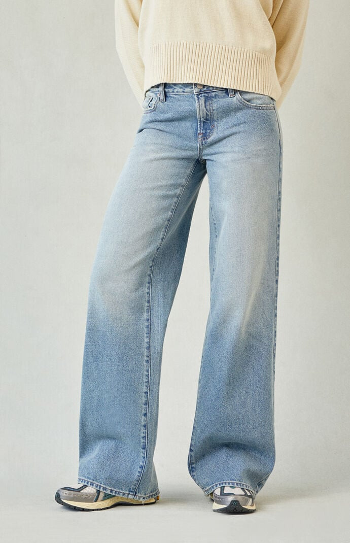 Women's Casey Low Rise Baggy Jeans Light Blue Tinted in Medium Indigo - Size 31 | PacSun